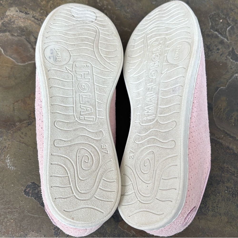Camper Uno Perforated Sneaker - Picture 10 of 13